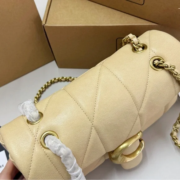 Coach Tabby 26 Handbags Shoulder Bags - Picture 6 of 8